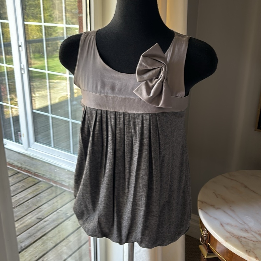 MAJE SLEEVELESS TWO TONE BLOUSE WITH SILK BOW DETAIL